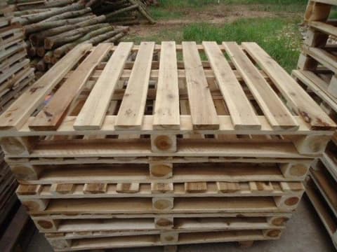PALLET GỖ THÔNG 1100 X 1300 X 150MM